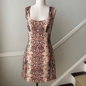 Diane Von Furstenberg Tessa Mini Dress in Python Kola New Size 2